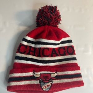 Chicago Bulls Beanie Hat Cap Pom Fold Over Red Black NBA Basketball